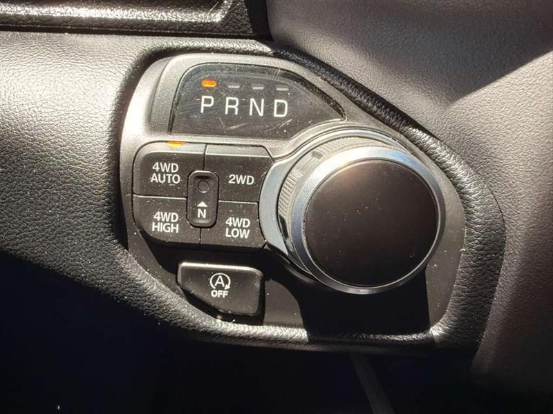RAM 1500 Big Horn Quad Cab 4WD 2022