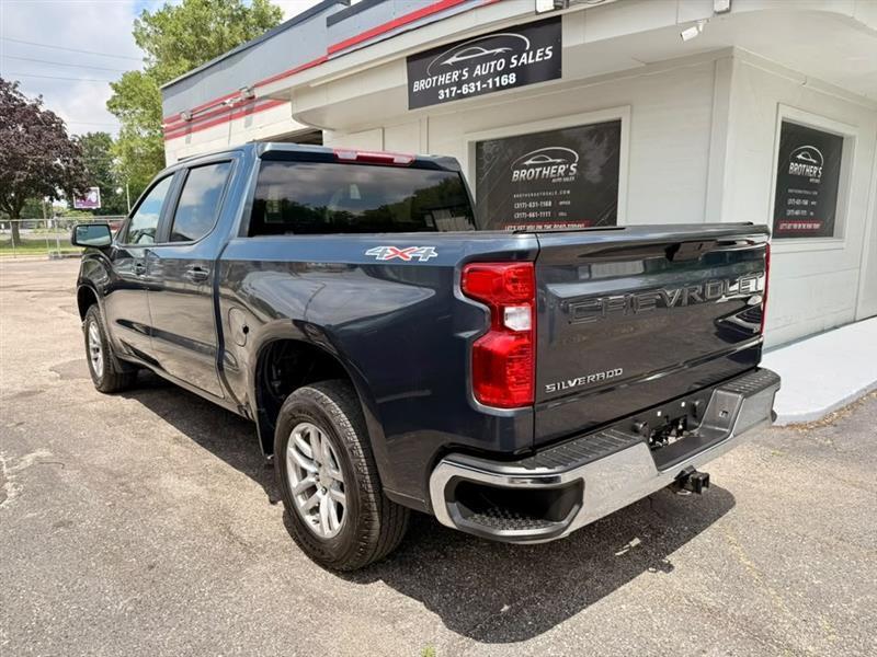 Chevrolet Silverado 1500 LT Crew Cab 4WD 2021