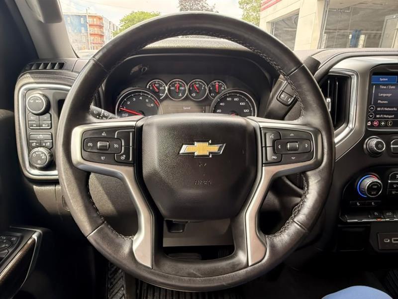 Chevrolet Silverado 1500 LT Crew Cab 4WD 2021