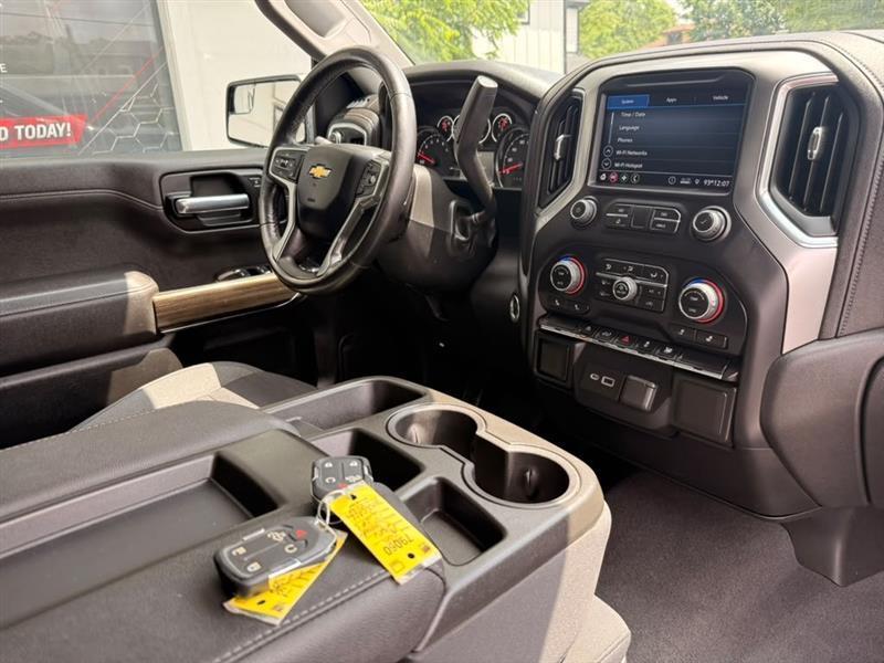 Chevrolet Silverado 1500 LT Crew Cab 4WD 2021