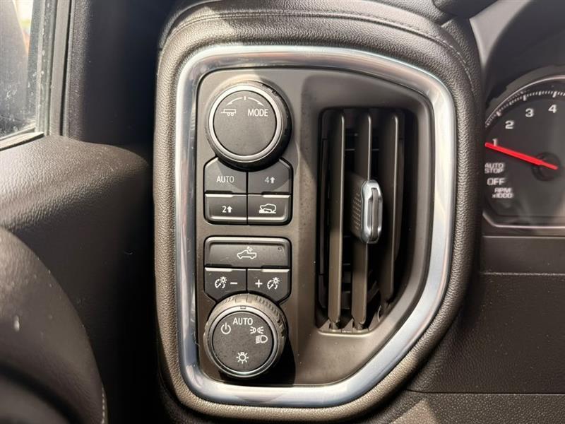 Chevrolet Silverado 1500 LT Crew Cab 4WD 2021
