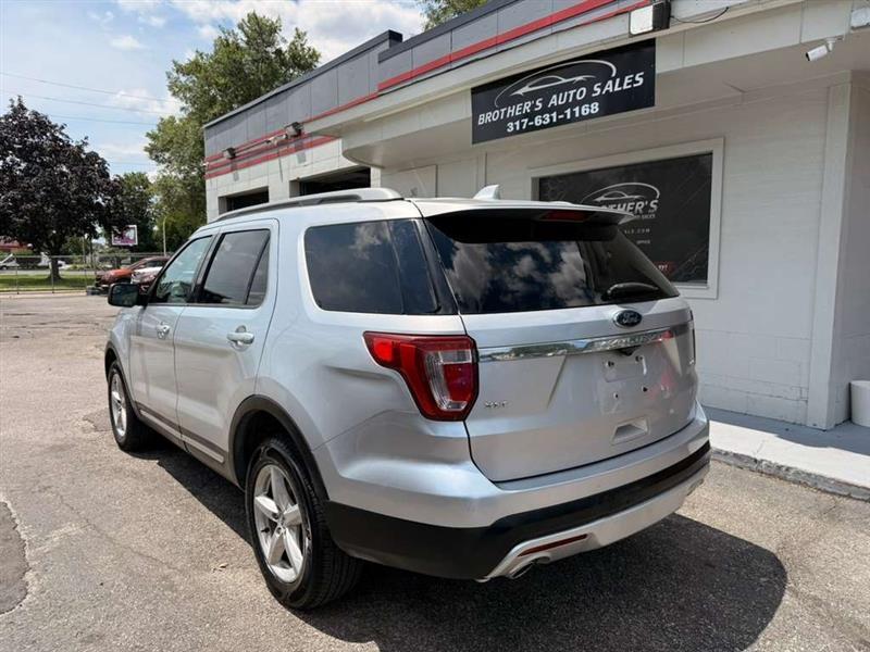 Ford Explorer XLT 4WD 2016