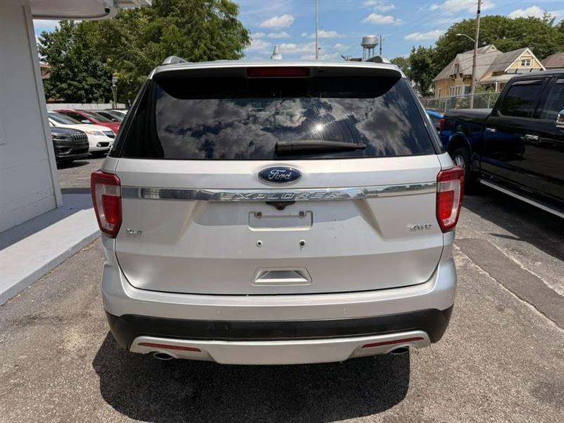 Ford Explorer XLT 4WD 2016