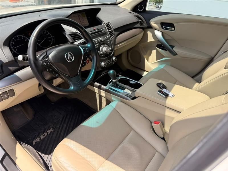 Acura RDX 6-Spd AT AWD w/ Technology Package 2015