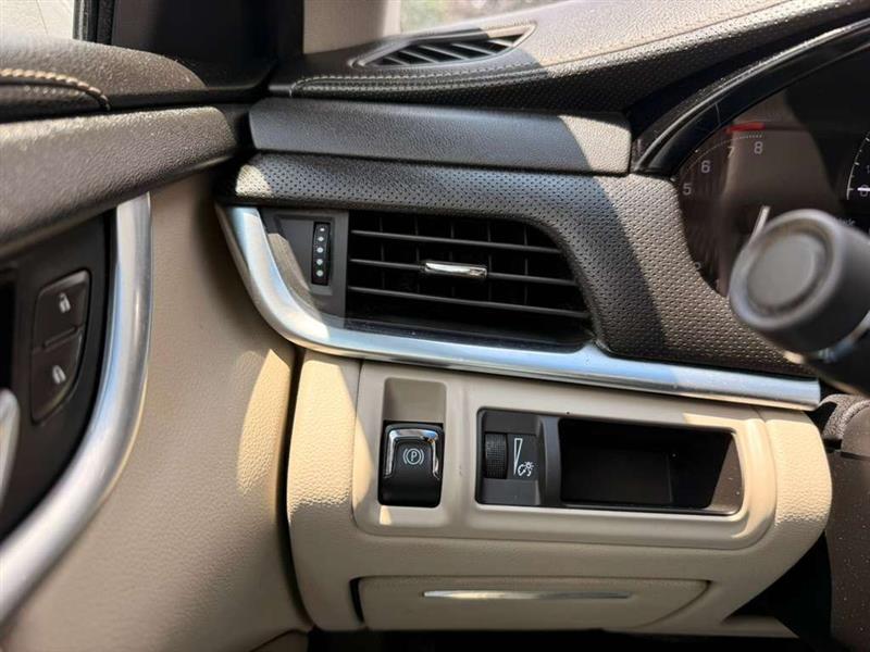 Cadillac XTS Base 2019