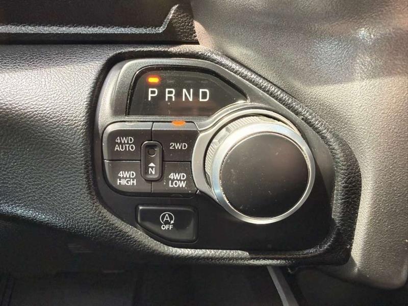 RAM 1500 Big Horn Crew Cab SWB 4WD 2021