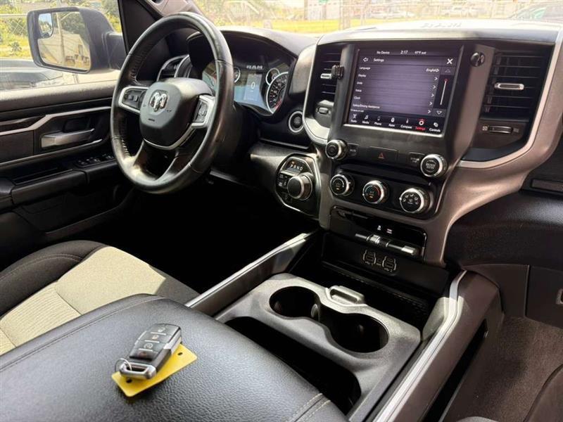 RAM 1500 Big Horn Crew Cab SWB 4WD 2021