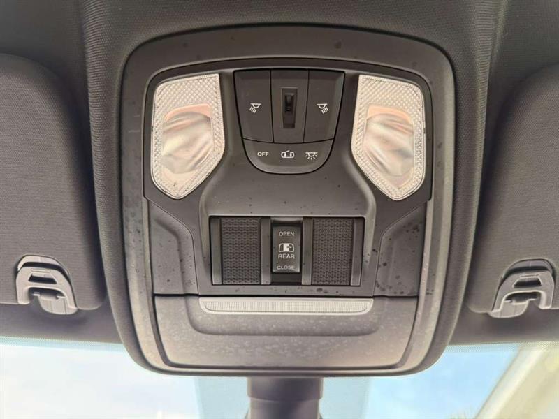 RAM 1500 Big Horn Crew Cab SWB 4WD 2021