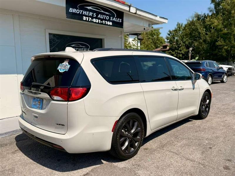 Chrysler Pacifica Limited 2019