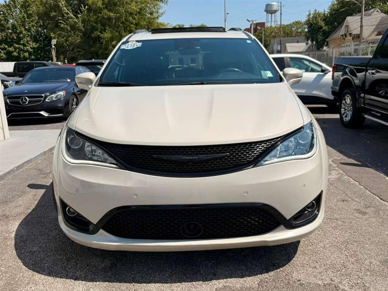 Chrysler Pacifica Limited 2019