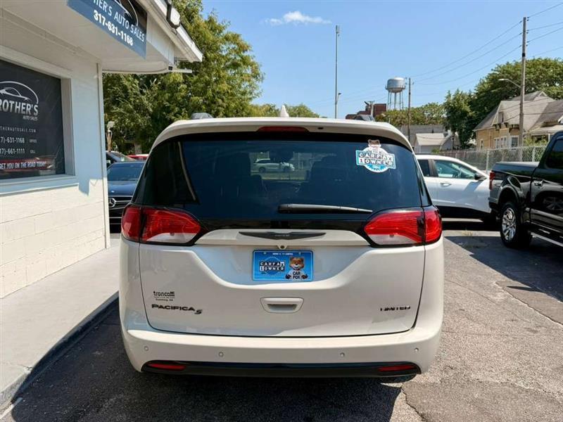 Chrysler Pacifica Limited 2019