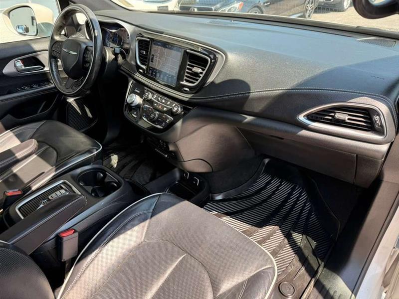 Chrysler Pacifica Limited 2019