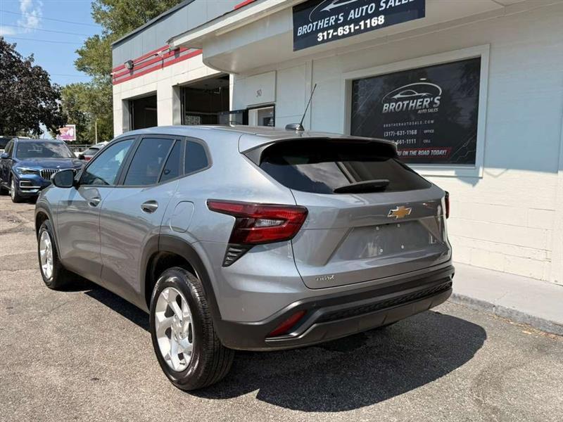 Chevrolet Trax LS 2025