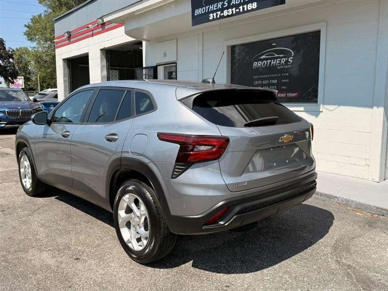 Chevrolet Trax LS 2025