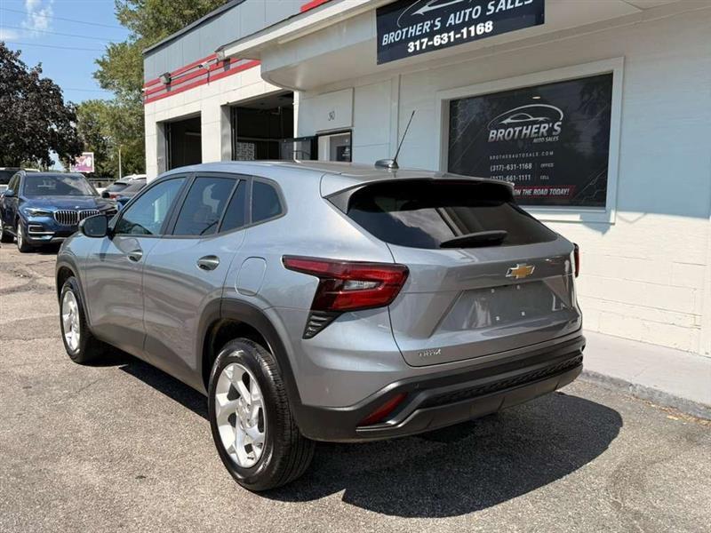 Chevrolet Trax LS 2025