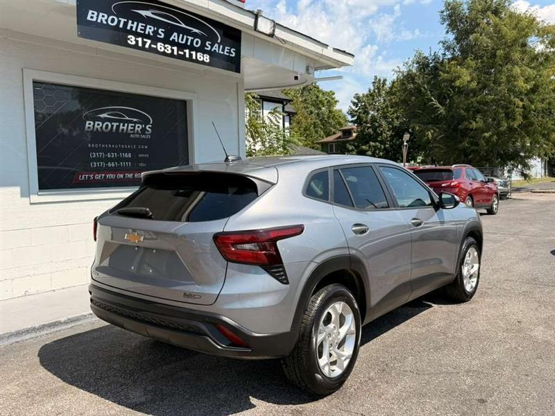 Chevrolet Trax LS 2025