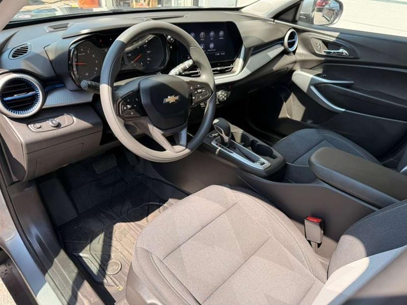 Chevrolet Trax LS 2025