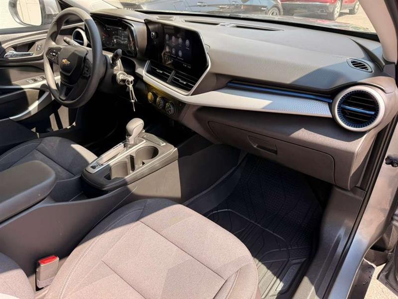 Chevrolet Trax LS 2025
