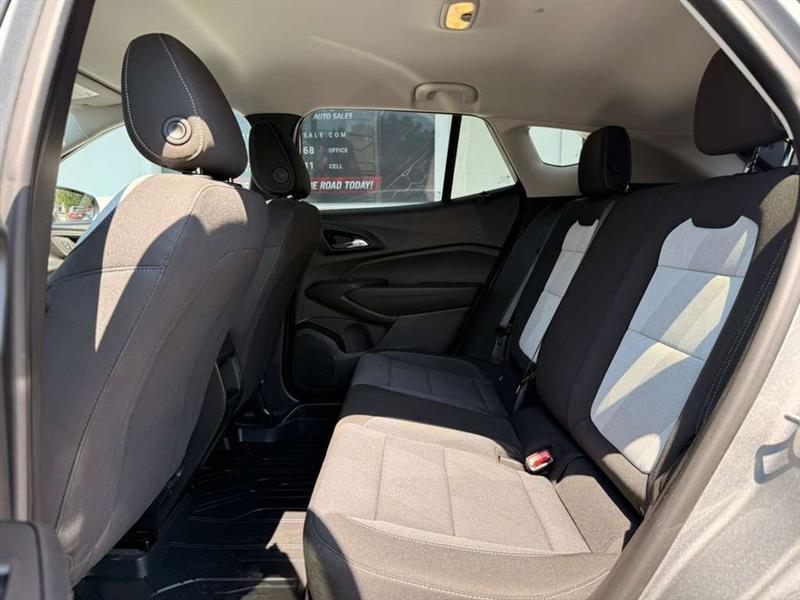 Chevrolet Trax LS 2025