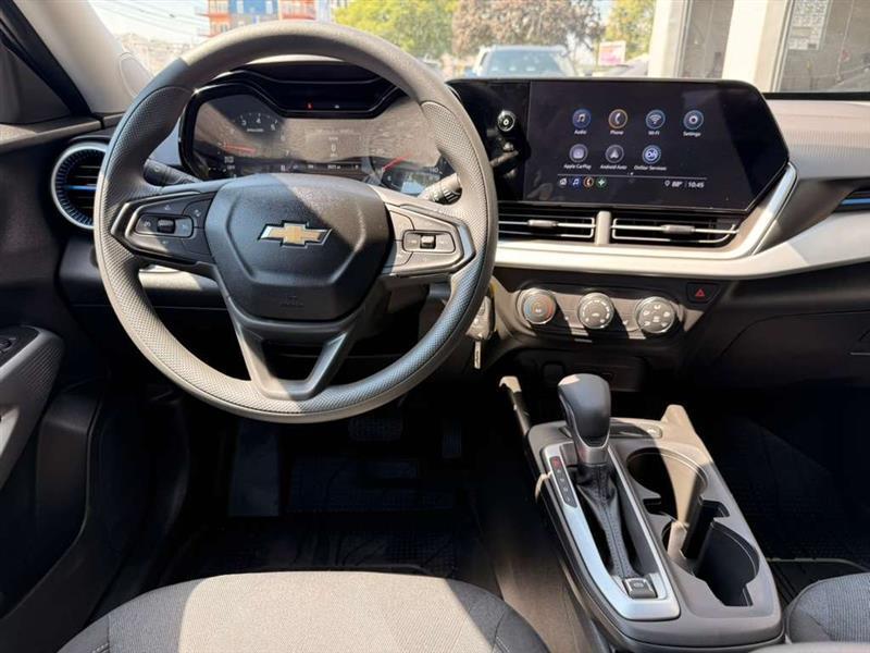 Chevrolet Trax LS 2025