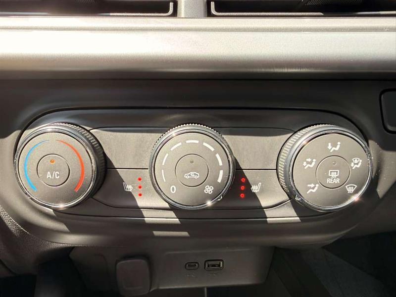Chevrolet Trax LS 2025