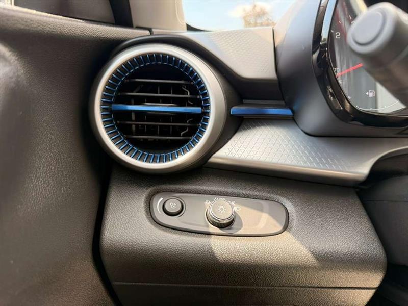 Chevrolet Trax LS 2025