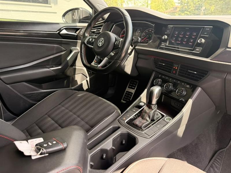 Volkswagen Jetta GLI S 7A 2021