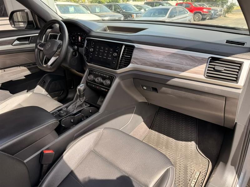 Volkswagen Atlas Cross Sport V6 SE w/Technology 4MOTION 2022