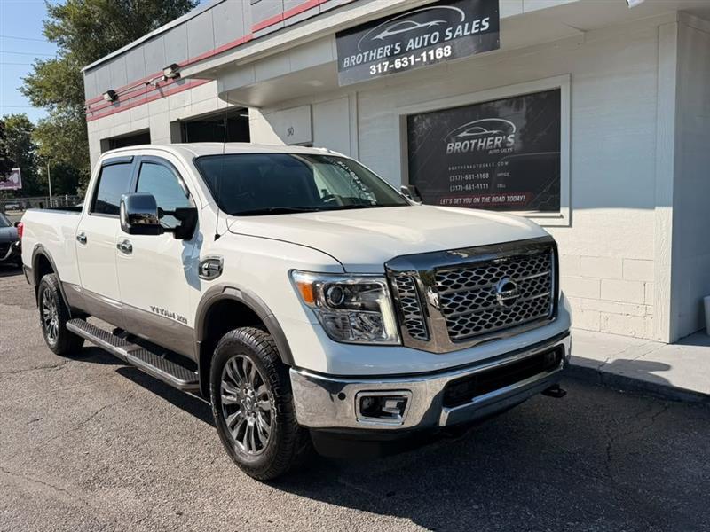 Nissan Titan XD PRO-4X Crew Cab 4WD Diesel 2019