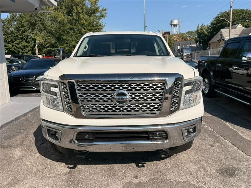 Nissan Titan XD PRO-4X Crew Cab 4WD Diesel 2019