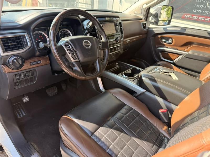 Nissan Titan XD PRO-4X Crew Cab 4WD Diesel 2019
