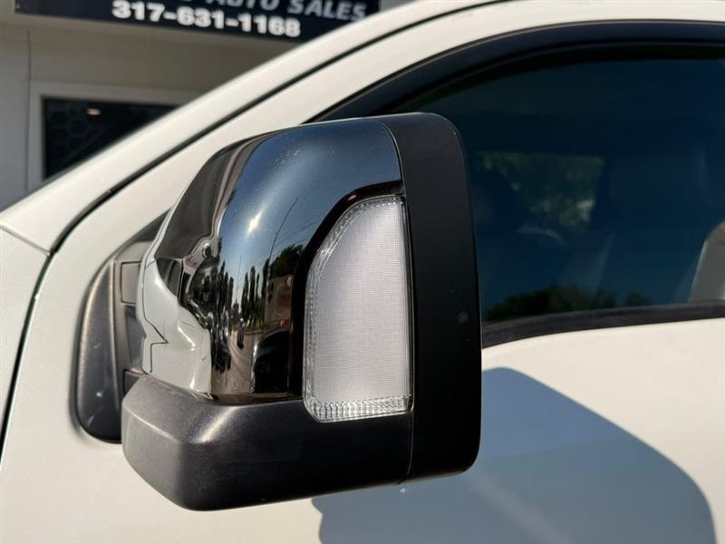 Nissan Titan XD PRO-4X Crew Cab 4WD Diesel 2019