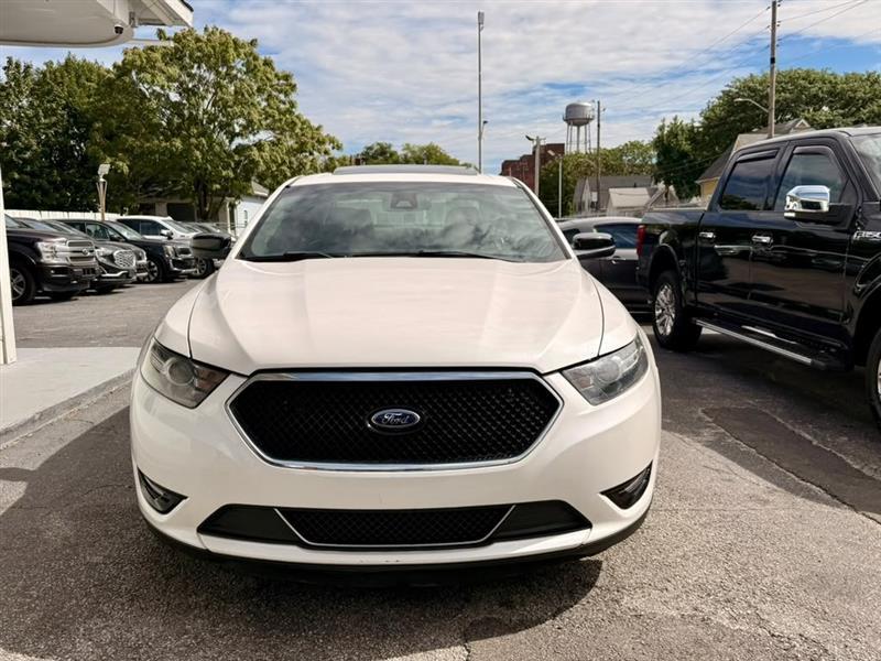 Ford Taurus SHO AWD 2019