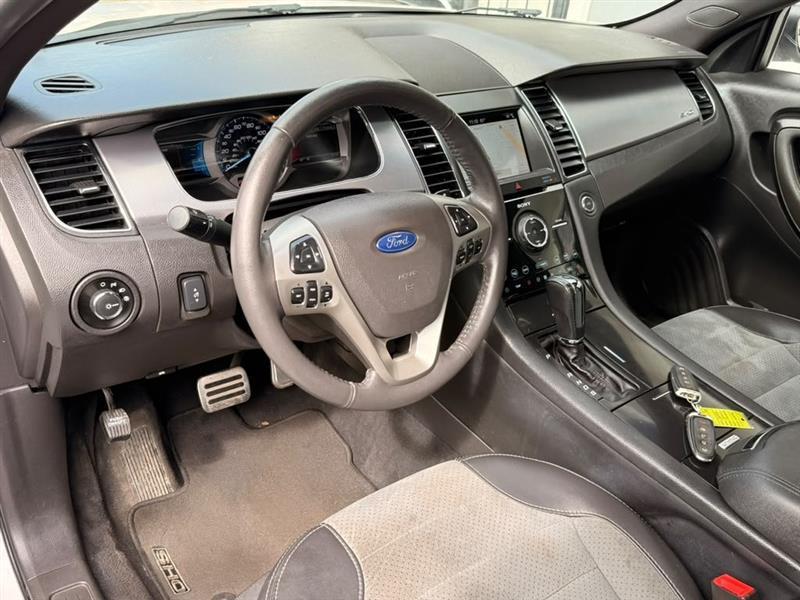 Ford Taurus SHO AWD 2019