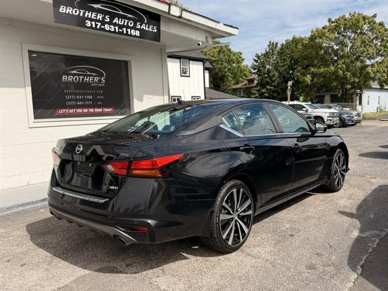 Nissan Altima 2.5 SR AWD 2021