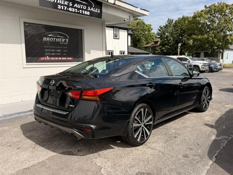 Nissan Altima 2.5 SR AWD 2021