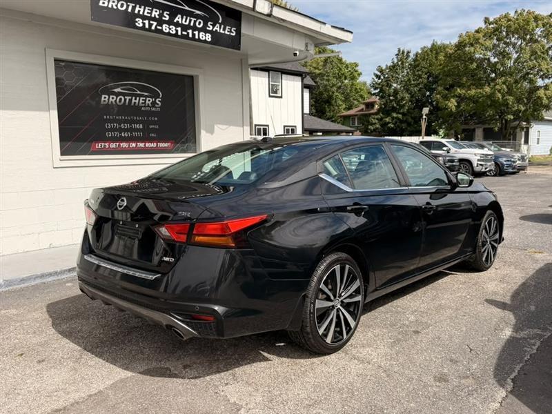 Nissan Altima 2.5 SR AWD 2021