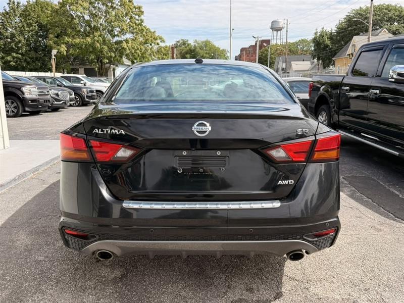 Nissan Altima 2.5 SR AWD 2021