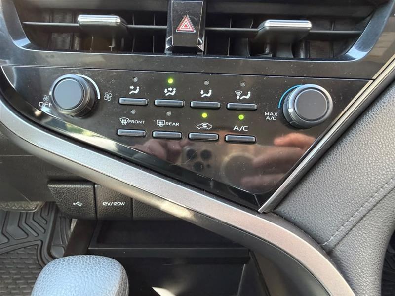 Toyota Camry LE AWD 2021