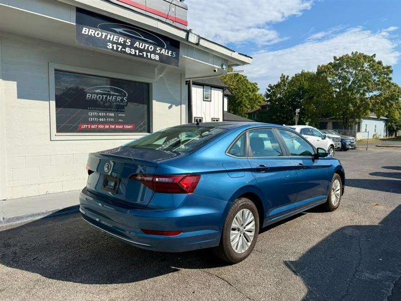 Volkswagen Jetta 1.4T S 8A 2020