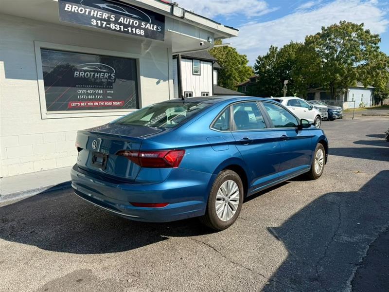 Volkswagen Jetta 1.4T S 8A 2020