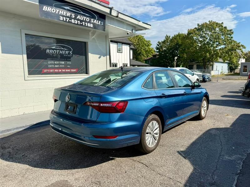 Volkswagen Jetta 1.4T S 8A 2020
