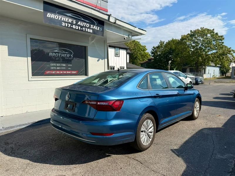 Volkswagen Jetta 1.4T S 8A 2020