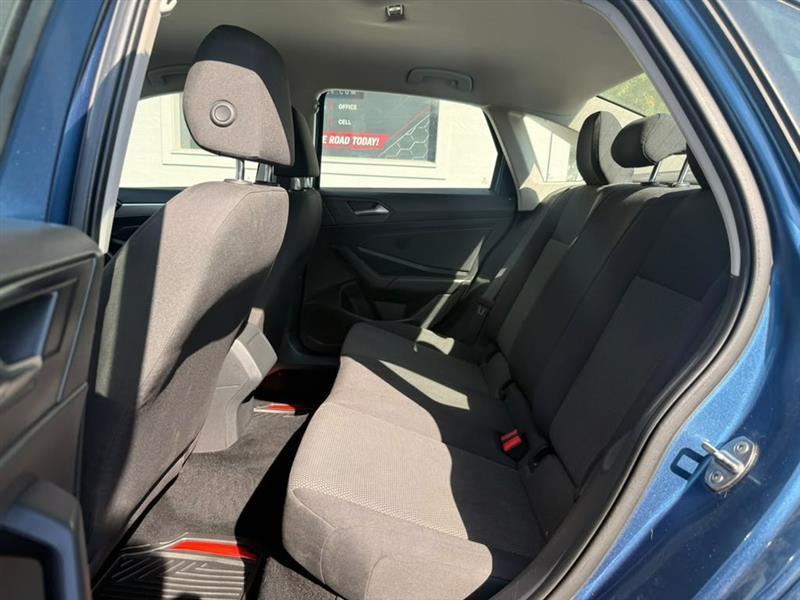 Volkswagen Jetta 1.4T S 8A 2020