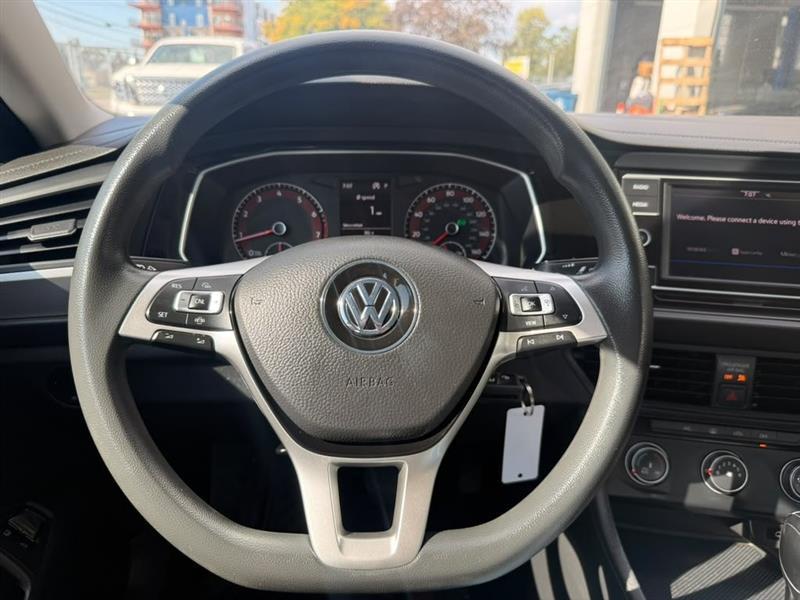 Volkswagen Jetta 1.4T S 8A 2020