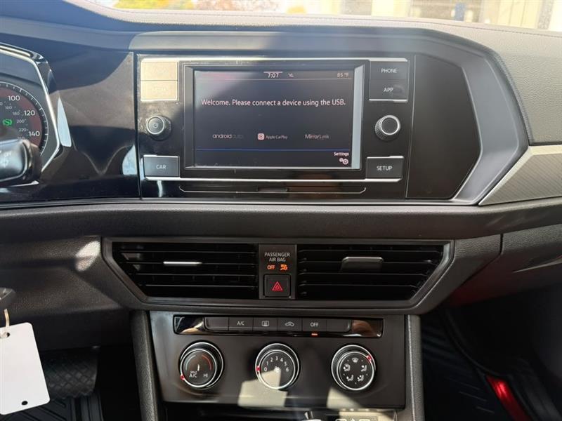 Volkswagen Jetta 1.4T S 8A 2020