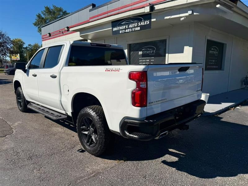 Chevrolet Silverado 1500 Custom Trail Boss Crew Cab Long Box 4WD 2021