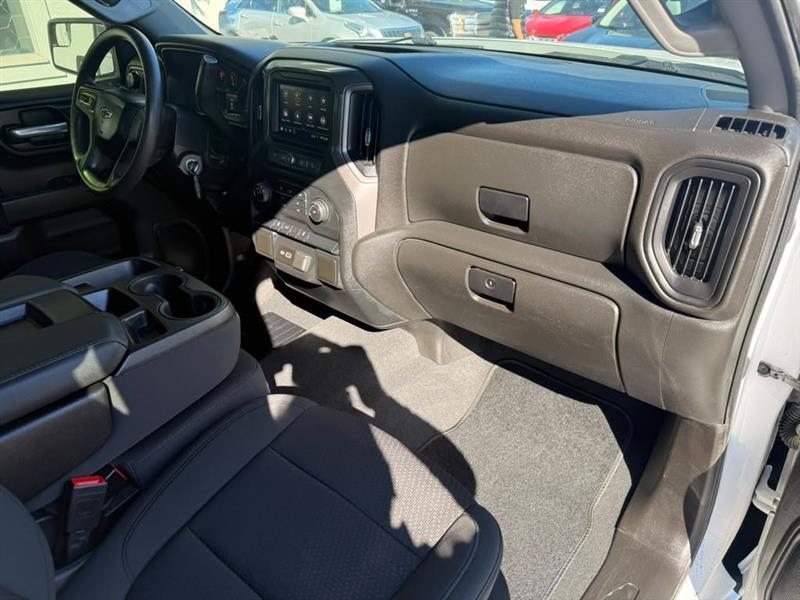 Chevrolet Silverado 1500 Custom Trail Boss Crew Cab Long Box 4WD 2021