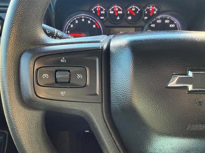 Chevrolet Silverado 1500 Custom Trail Boss Crew Cab Long Box 4WD 2021