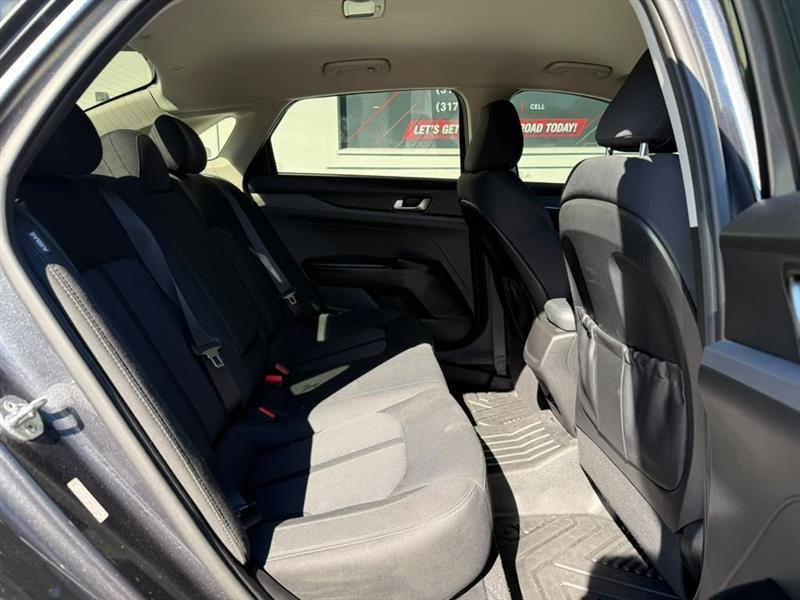 Kia K5 LXS 2022